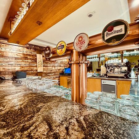 Hotel Raj Dedinky Ngoại thất bức ảnh