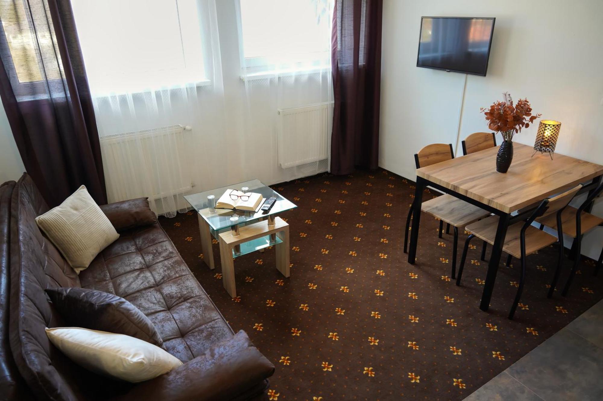 Hotel Raj Dedinky Ngoại thất bức ảnh